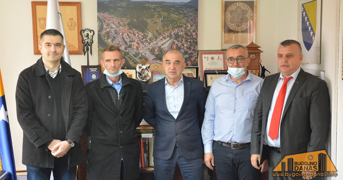 U Donjem Vakufu formirana općinska većina sa 4 političke stranke i podrškom načelnika Sušića