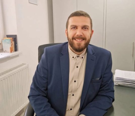 AFERA „RADNO MJESTO“ U DONJEM VAKUFU: Načelnik mjesecima šutio, a sada t…