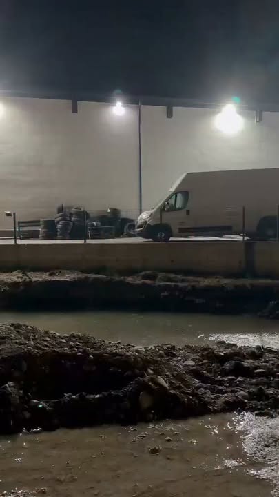 Zbog popravke kvara prouzrokovanog od strane firme koja izvodi radove na... - Image 1